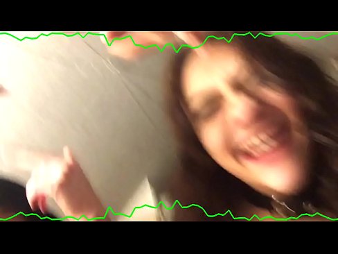 ❤️ Du pantikên hestyarî yên brunette yên seksî, keçikek quirky bastûr dimînin ❤️ Porno fb li me ❌️❤